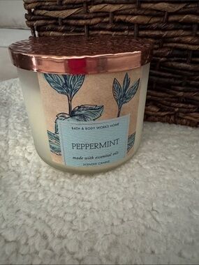 Bath & Body Works 3 Wick Candle Peppermint